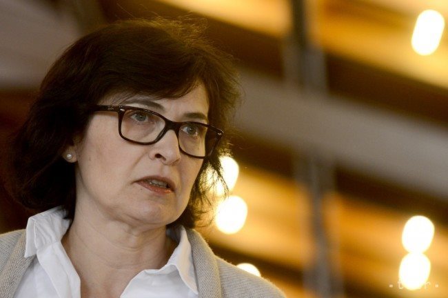 3-79e4365e560efd4e295ae8c44f3deab6f3ccfa99